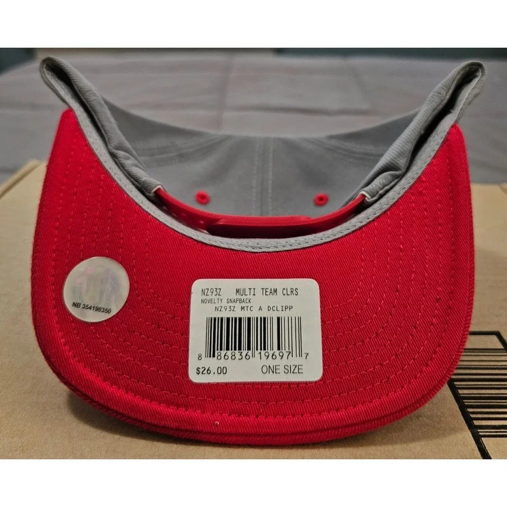 adidas® Los Angeles‎ Clippers NBA Snapback Cap in Grey/Red